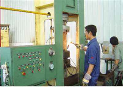 亚洲精品国偷拍自产在线麻豆