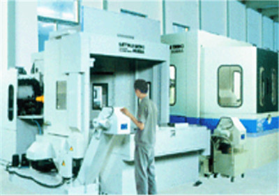 亚洲精品国偷拍自产在线麻豆