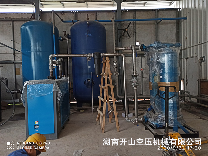 湖南空压机不锈钢管道安装.jpg
